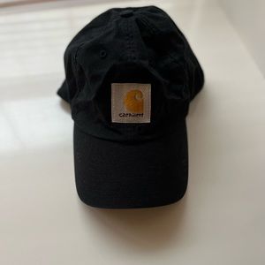Black Carhatt Baseball Hat